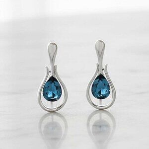 Ladies Dark Blue Waterdrop Earrings